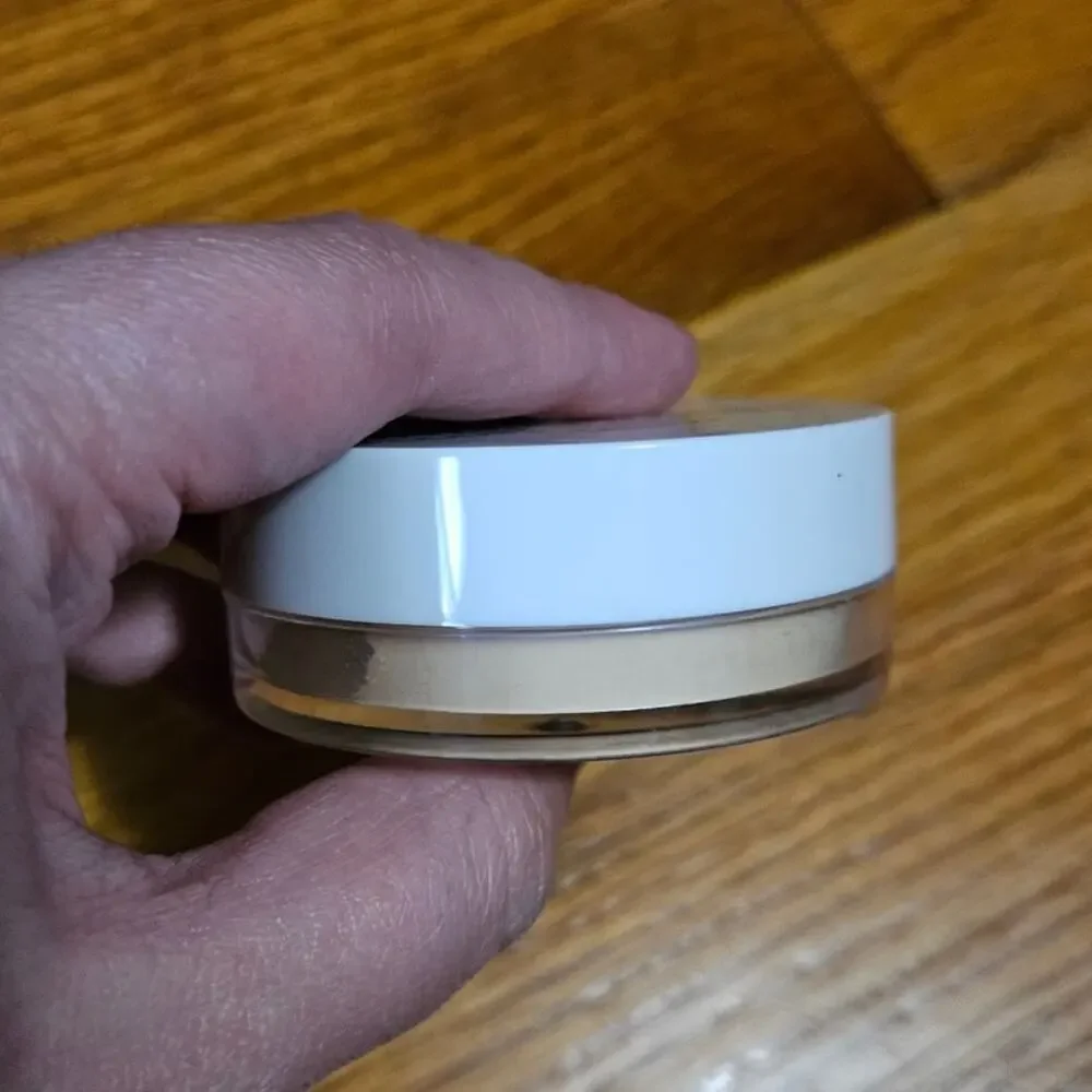 Rachel Couture Translucent Powder MEDIUM